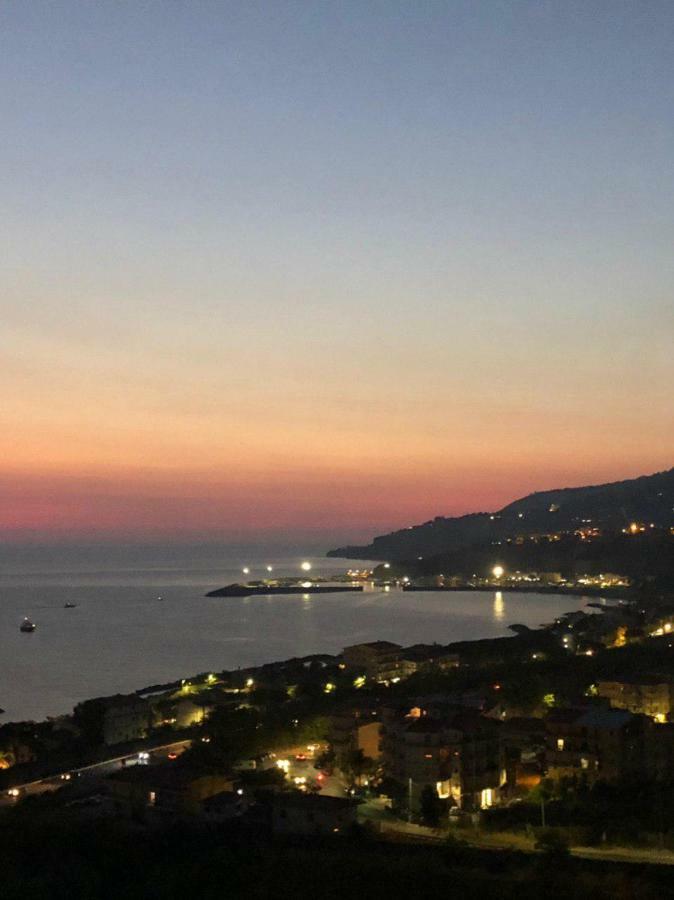 Ferienwohnung La Terrazza Di Carmen E Fausto Cetraro Exterior foto